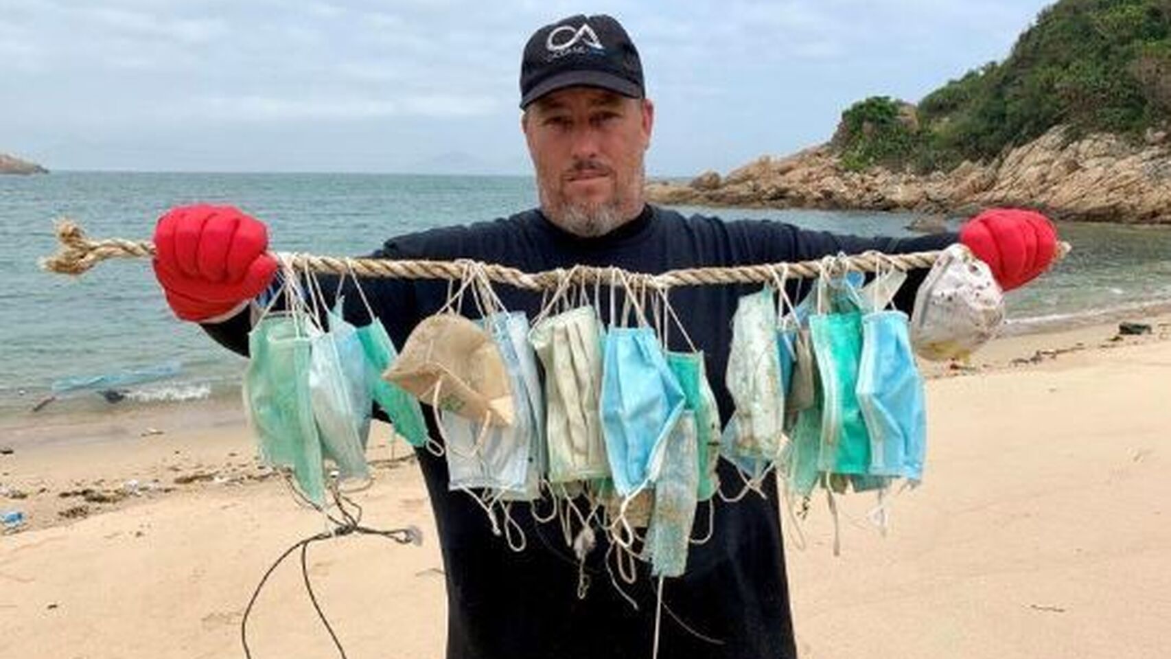 Rompemos todo: los océanos se empiezan a llenar de guantes y barbijos - RosarioPlus