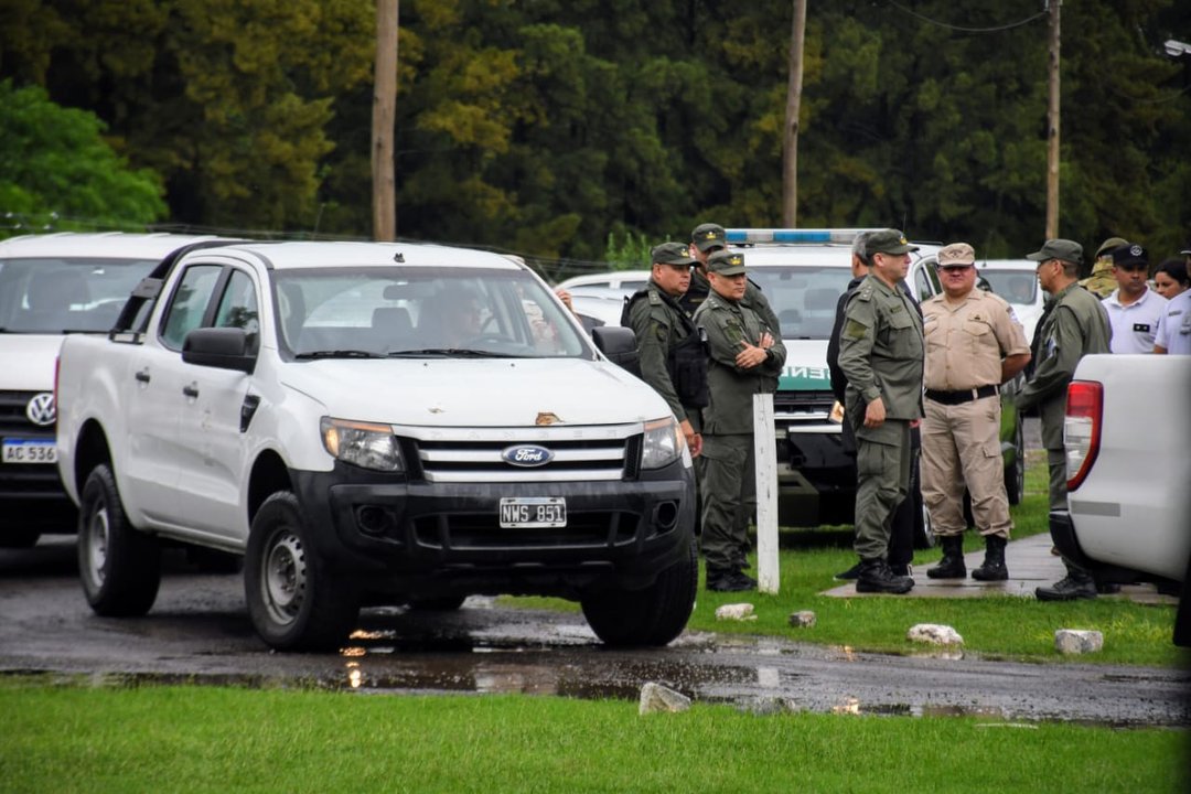 Desembarcan más vehículos del Ejército nacional para patrullar en Rosario